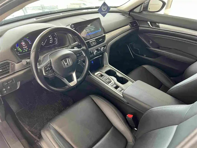 Honda Accord — Фото автомобиля 18