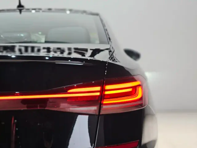 Volkswagen Passat — Фото автомобиля 19