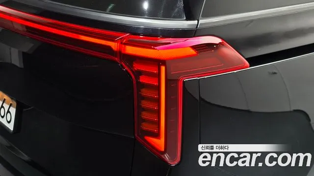 Kia Carnival Generation 4 — Фото автомобиля 7