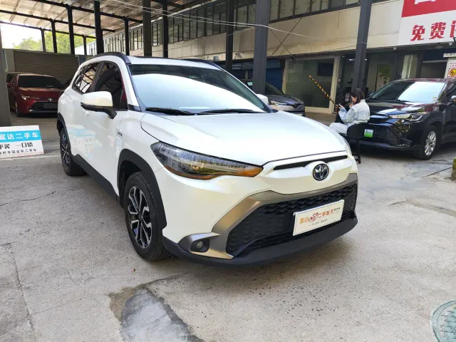 Toyota Frontlander — Фото автомобиля 3