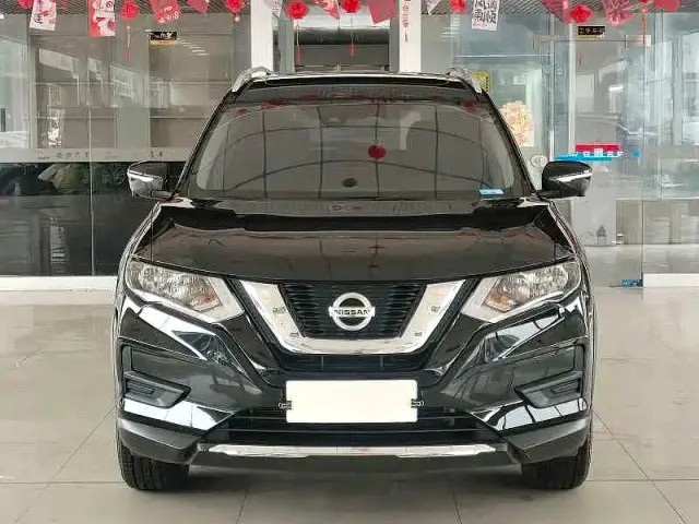Nissan X-Trail — Фото автомобиля 2