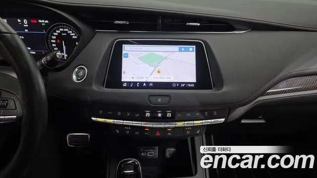Cadillac XT4 2.0 Sport AWD — Фото автомобиля 14