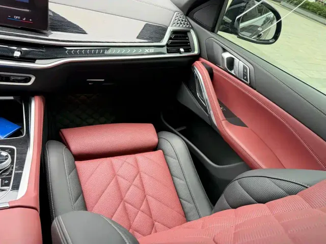 BMW BMW X6 2023 xDrive30i M Sport Package — Фото автомобиля 13