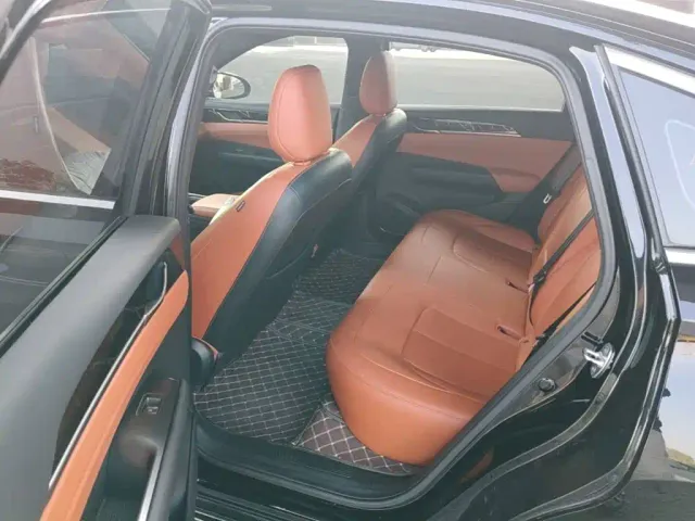 Wuling Starlight — Фото автомобиля 16