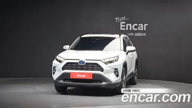 Toyota RAV4 — Фото автомобиля 3