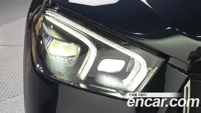 Mercedes-Benz GLE-Class — Фото автомобиля 21