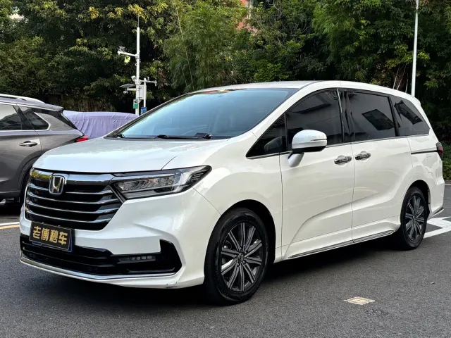 Фотография автомобиля — Honda Odyssey