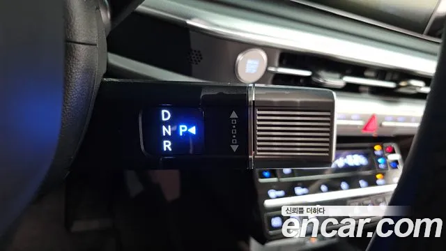 Hyundai Grandeur Grandeur (GN7) 3.5 Бензин 2WD — Фото автомобиля 7