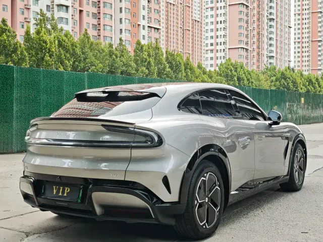 Xiaomi YU7 — Фото автомобиля 8