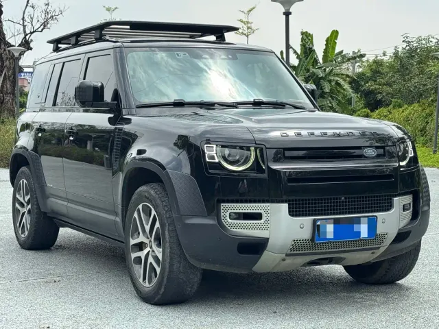 Land Rover Defender — Фото автомобиля 3