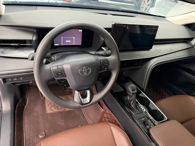 Toyota Camry — Фото автомобиля 6