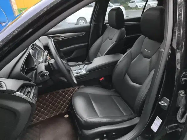 Cadillac CT5 — Фото автомобиля 16