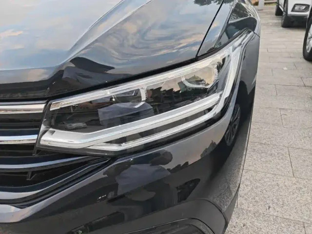 Volkswagen Tiguan L — Фото автомобиля 23