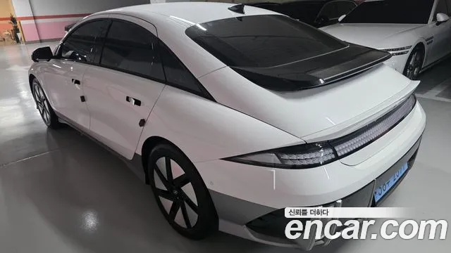 Hyundai Ioniq 6 — Фото автомобиля 2