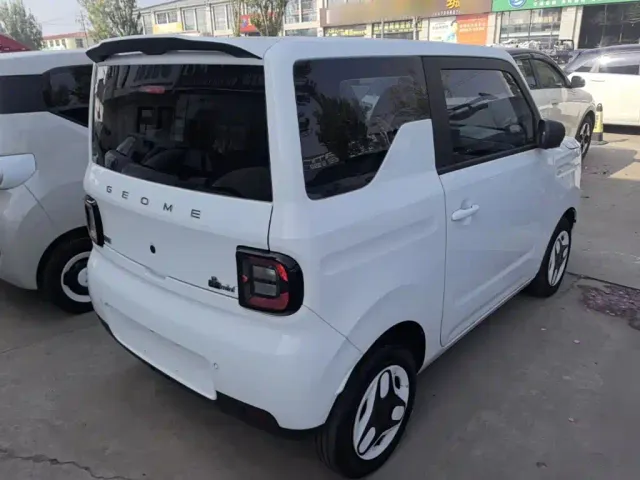 Geely Panda — Фото автомобиля 6