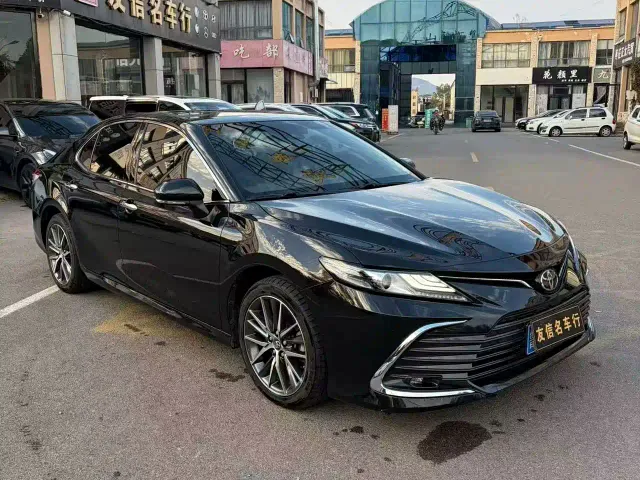 Toyota Camry — Фото автомобиля 3