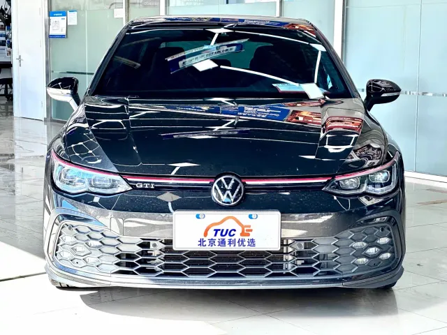 Volkswagen Golf GTI — Фото автомобиля 3