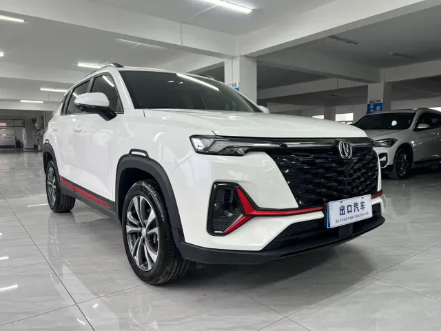 Changan CS35 Plus — Фото автомобиля 3
