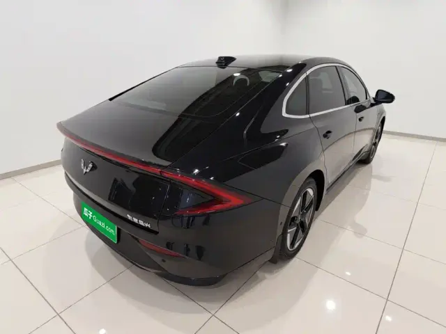Wuling Starlight — Фото автомобиля 6