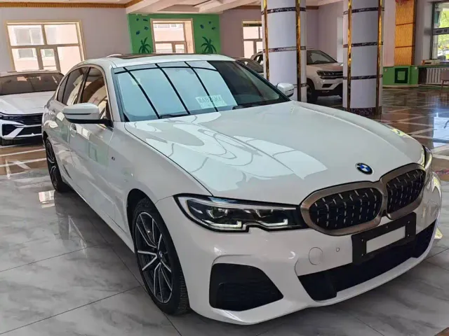 BMW 3 Series — Фото автомобиля 3