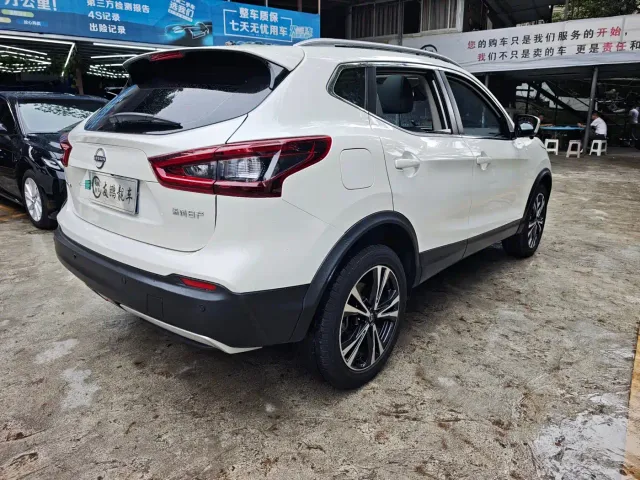 Nissan Qashqai — Фото автомобиля 19