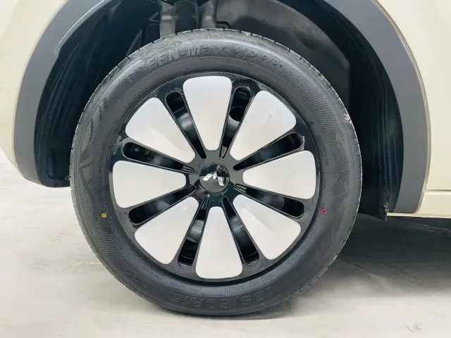 Wuling Bingo — Фото автомобиля 11