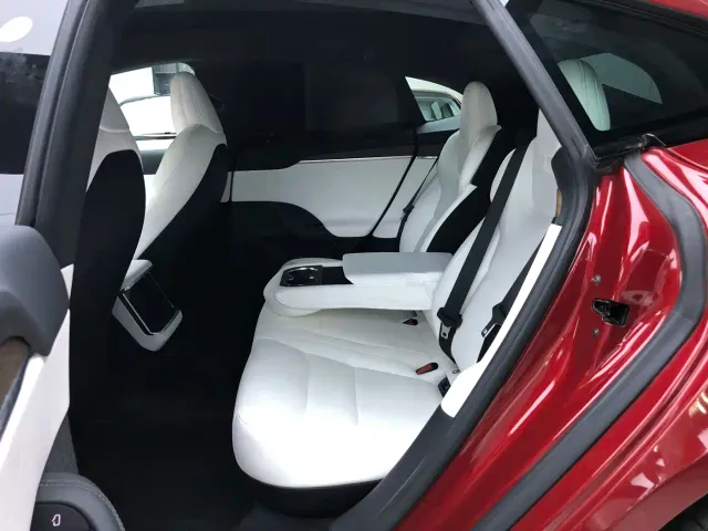 Tesla Model S 2023 Dual Motor All-Wheel Drive Edition — Фото автомобиля 14