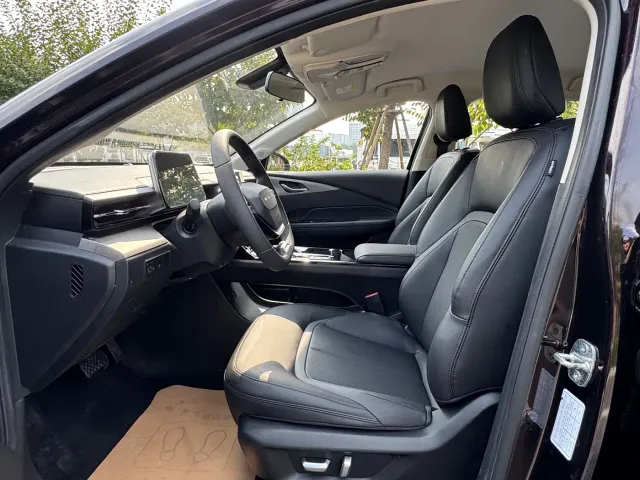 Wuling Starlight — Фото автомобиля 12