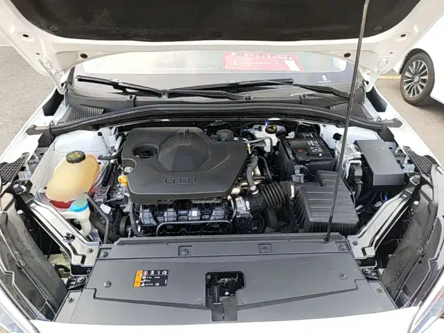 Roewe i5 — Фото автомобиля 19