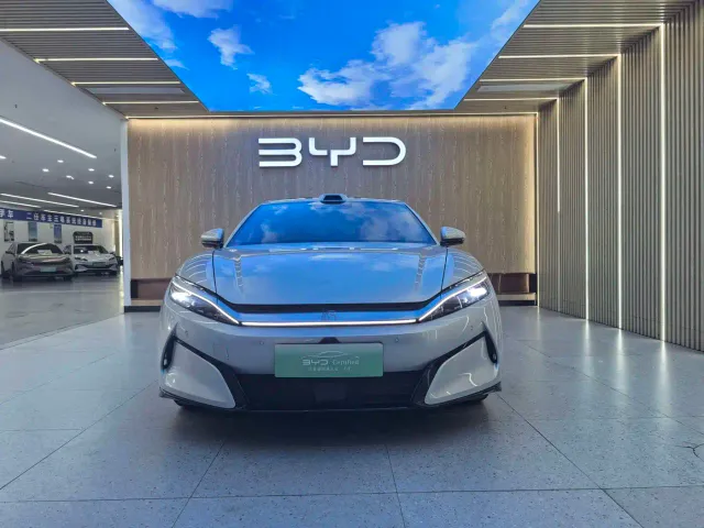 BYD Han L — Фото автомобиля 2