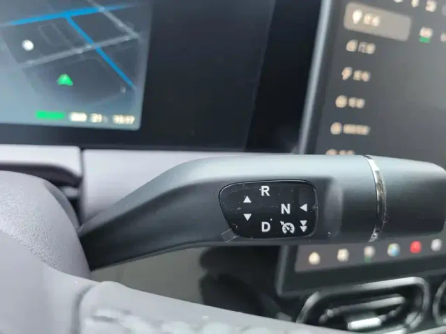Leapmotor C11 — Фото автомобиля 16