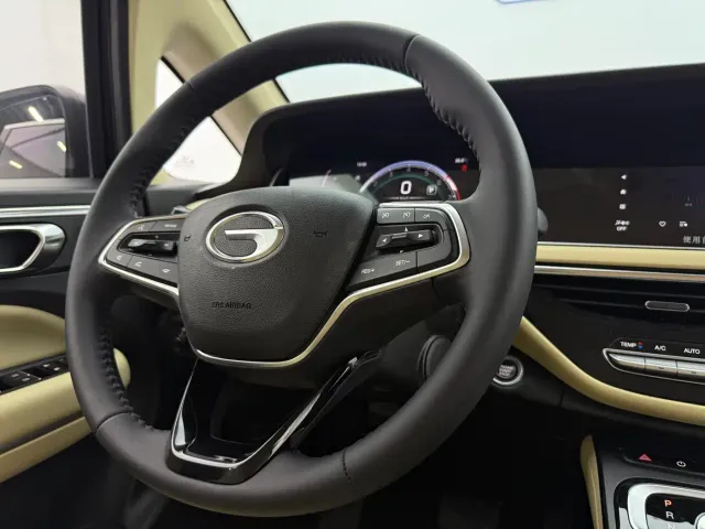 GAC Trumpchi M6 — Фото автомобиля 14