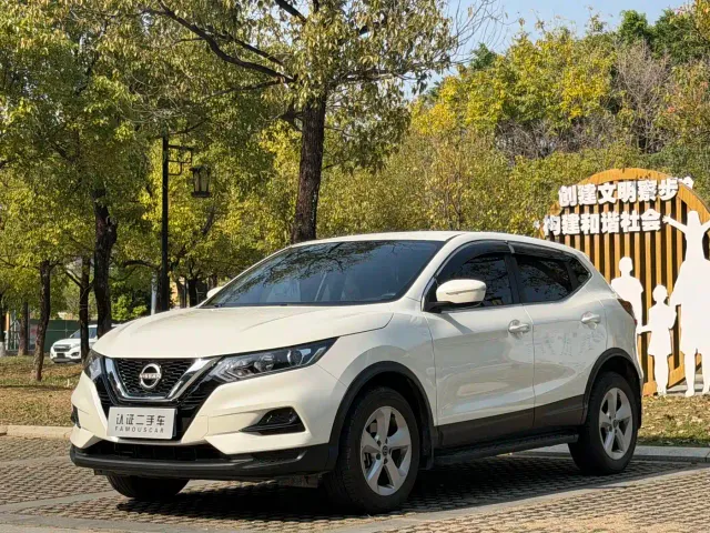 Фотография автомобиля — Nissan Qashqai
