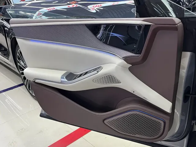 Denza Z9GT — Фото автомобиля 13