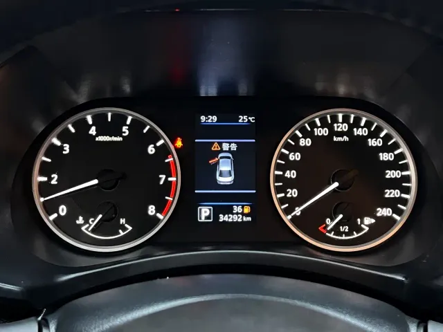 Nissan Sylphy — Фото автомобиля 10