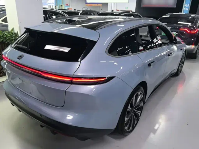 Nio ET5 Touring — Фото автомобиля 6