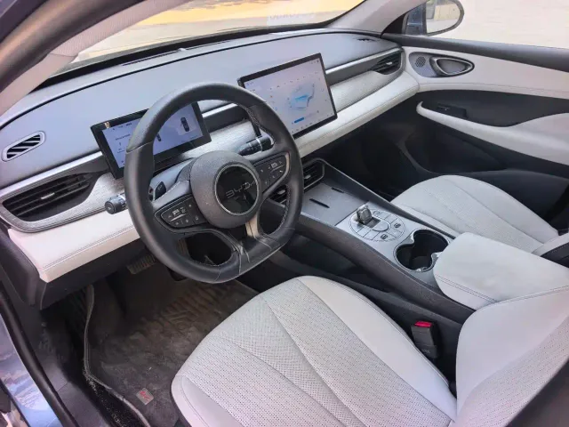 BYD Seal 05 DM-i — Фото автомобиля 11