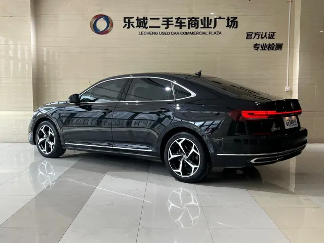 Volkswagen Passat — Фото автомобиля 18