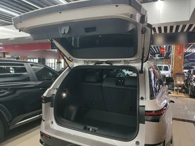 Toyota BoZhi 3X — Фото автомобиля 18
