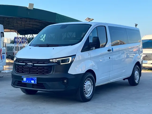 Фотография автомобиля — Ford Transit
