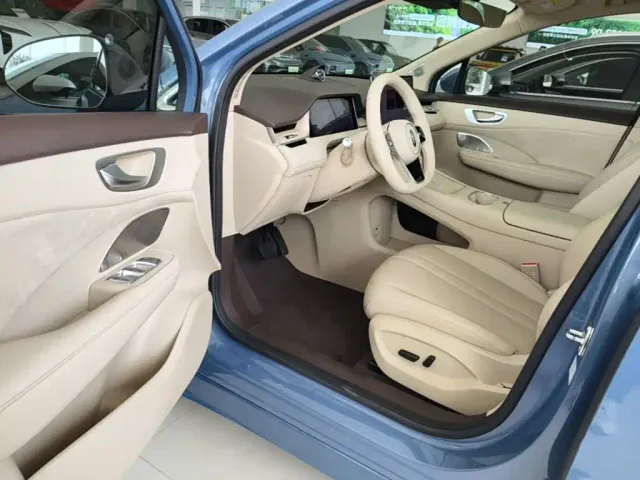 Shangjie SUV — Фото автомобиля 15