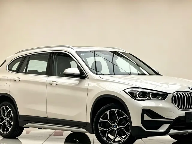 BMW X1 — Фото автомобиля 3