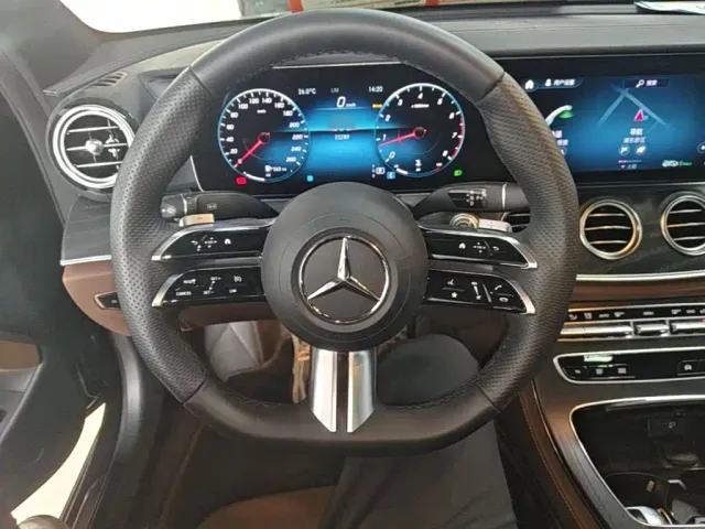 Mercedes-Benz E-Class — Фото автомобиля 10