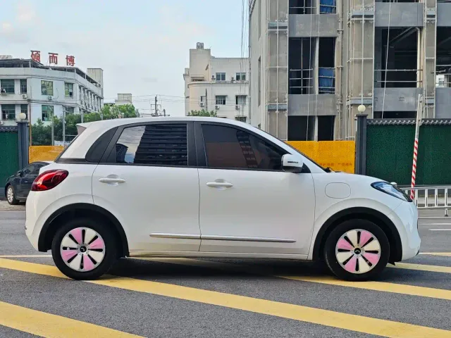Wuling Bingo — Фото автомобиля 6