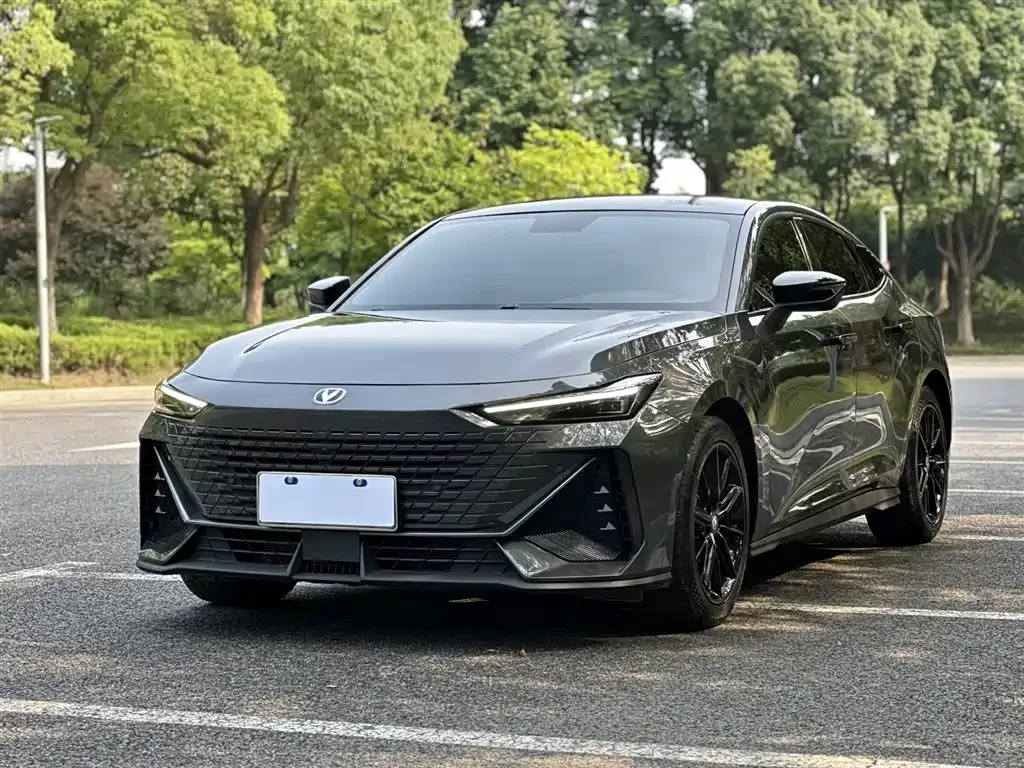 Фотография автомобиля — Changan Changan UNI-V