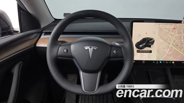 Tesla Model Y — Фото автомобиля 19