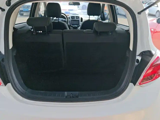 Changan Benben E-Star — Фото автомобиля 4