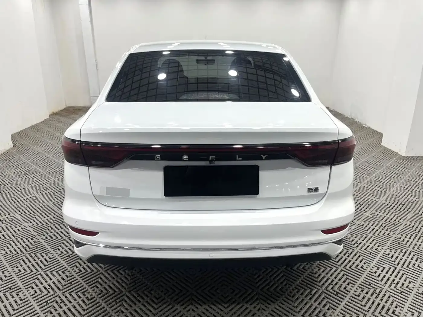 Geely Emgrand 2022 4th Generation 1.5L CVT Premium — Фото автомобиля 8