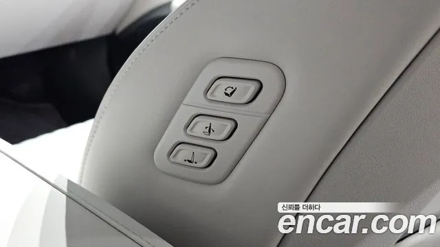 Hyundai Grandeur GN7 — Фото автомобиля 28
