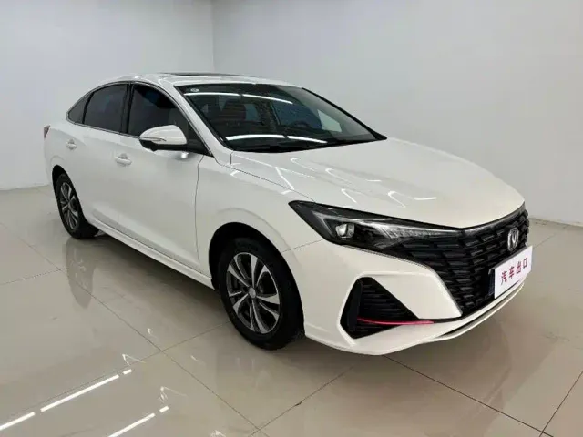 Changan Eado — Фото автомобиля 3